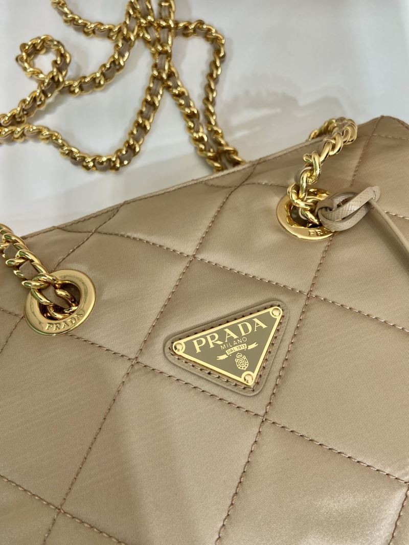Pra*a tote bags